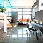 Mlynska 8 Z Prywatnym Basenem Apartment