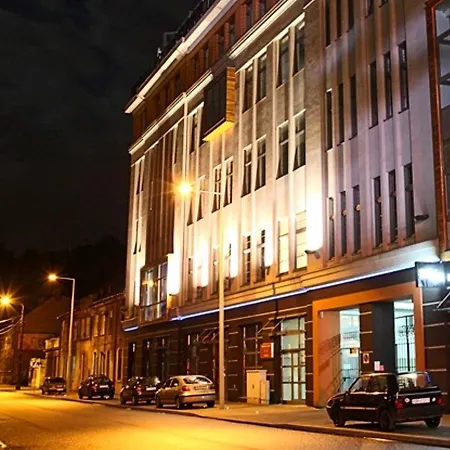 Mlynska 8 Z Prywatnym Basenem Apartment