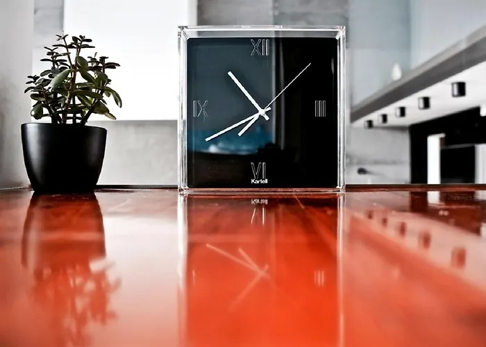 Mlynska 8 Z Prywatnym Basenem 아파트